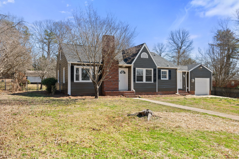 4333 Charleston Dr - Photo 2 of 20