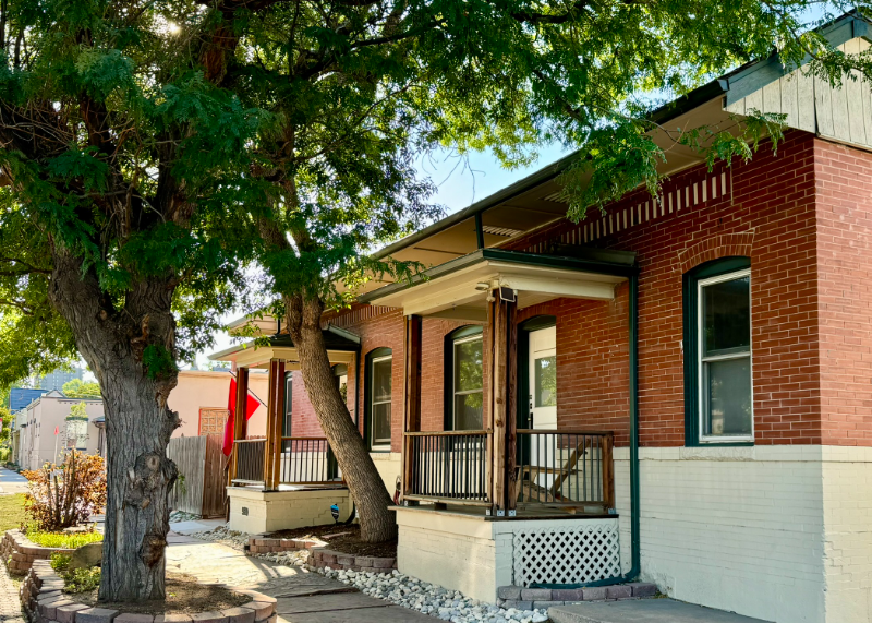 520 E Dakota Ave - Photo 2 of 20