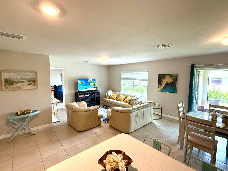 13680 Drysdale Ave - Photo 7 of 37