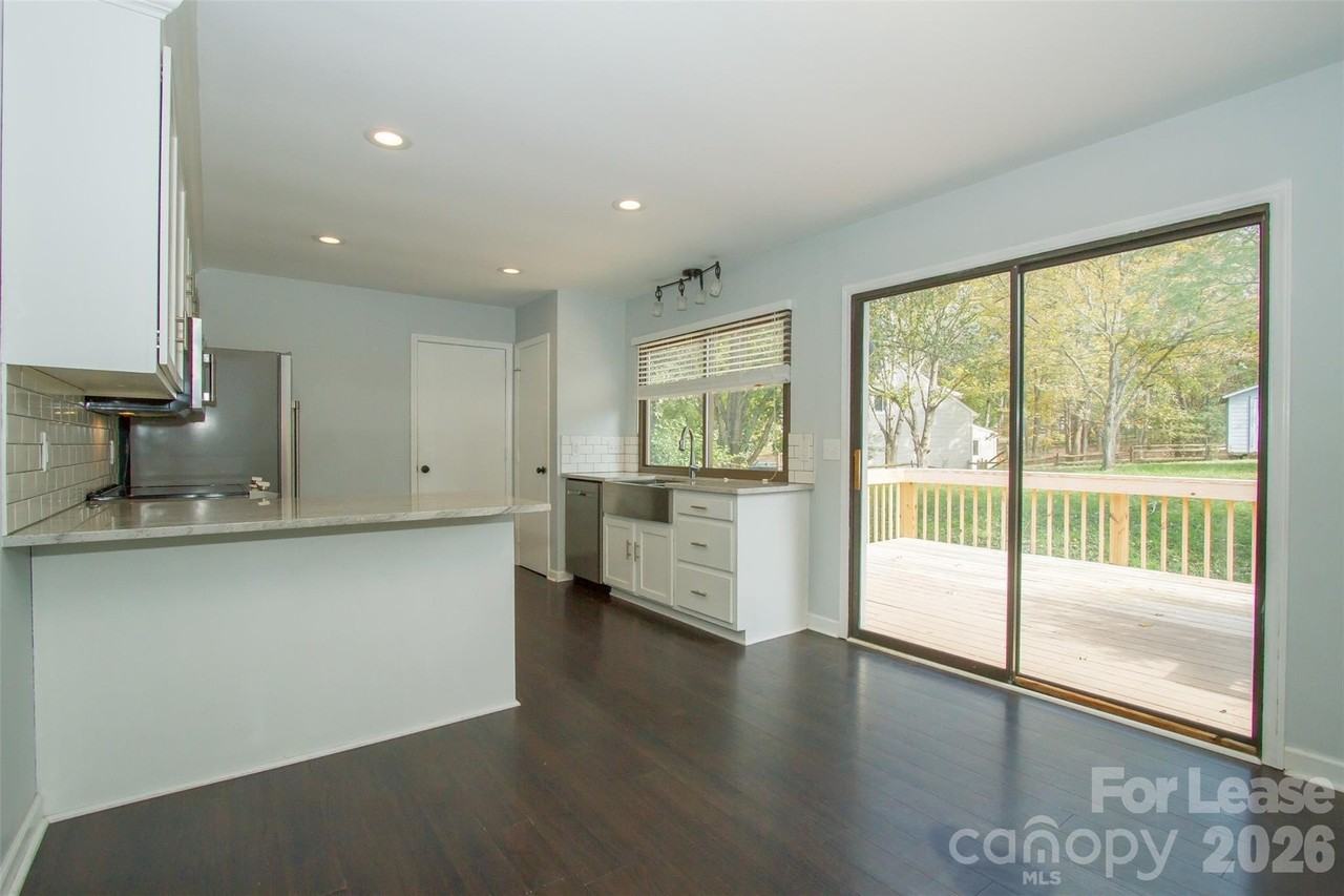 11722 Carmel Lakes Dr - Photo 3 of 17