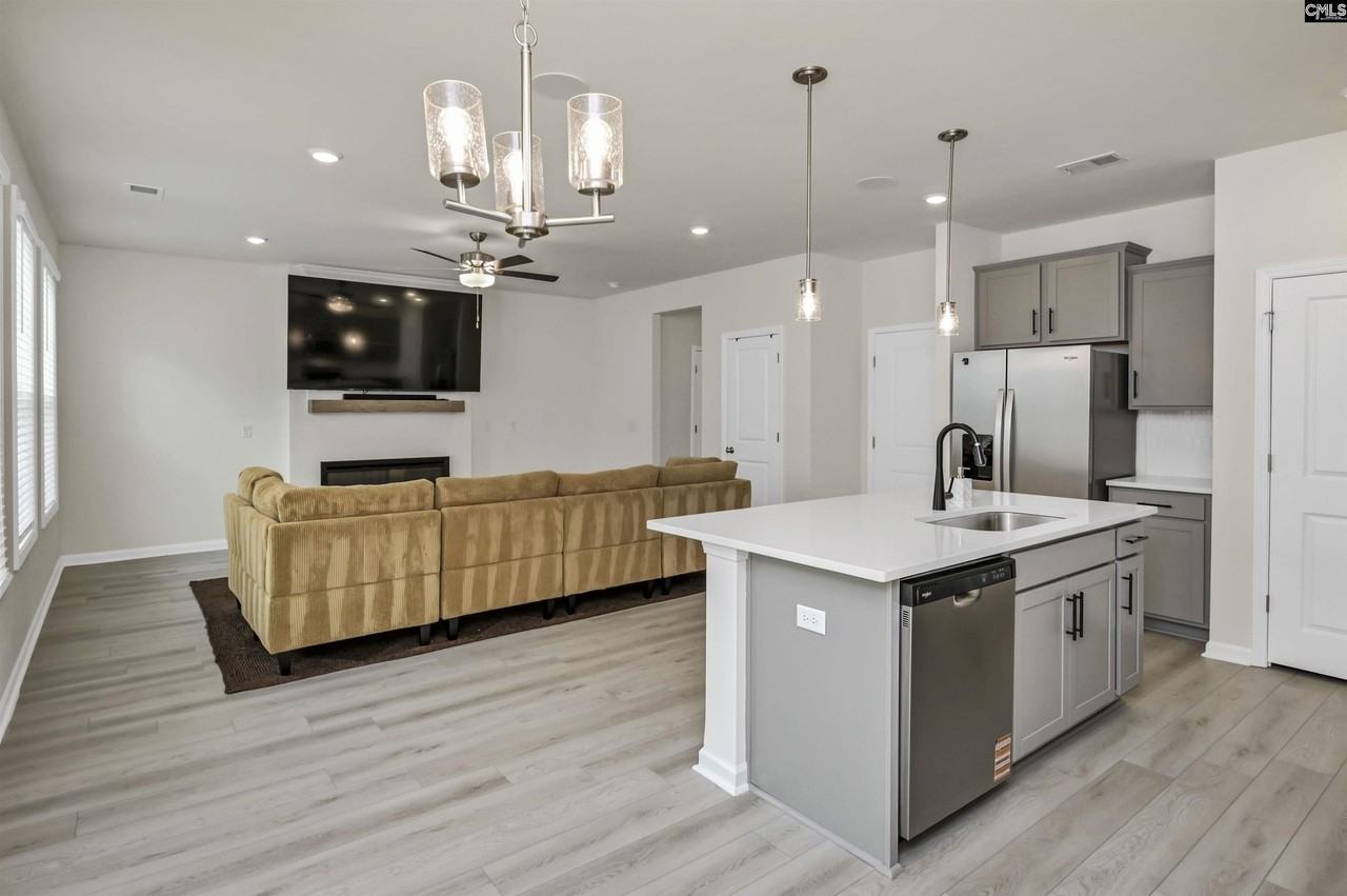 522 Cooley Farm Ct - Photo 5 of 42