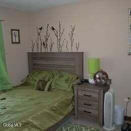 667 Geyser Rd Apt 1 - Photo 3 of 7