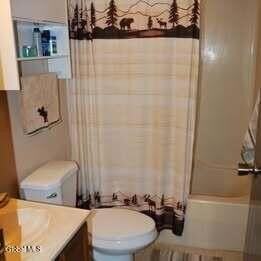 667 Geyser Rd Apt 1 - Photo 4 of 7