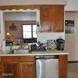 667 Geyser Rd Apt 1 - Photo 5 of 7