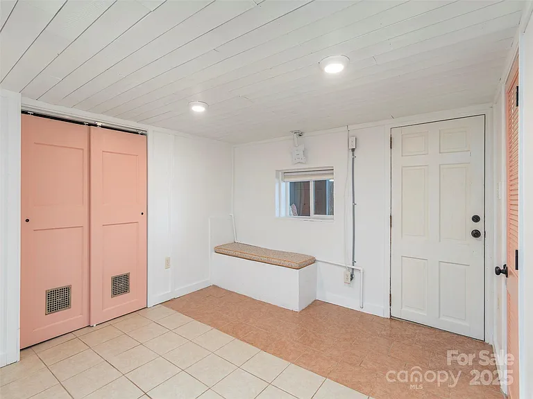 181 Kilgore Rd #C - Photo 2 of 5