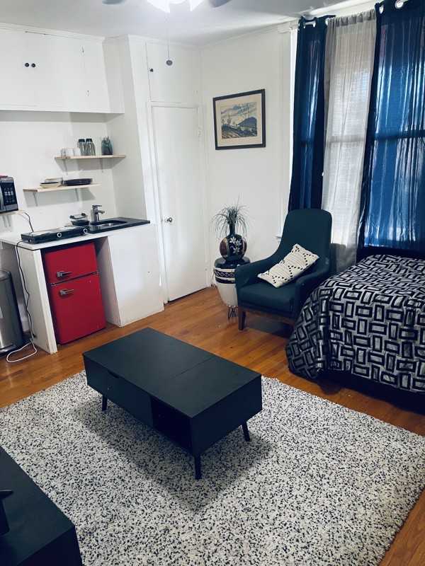 3712 Parkside Dr #1B - Photo 3 of 7