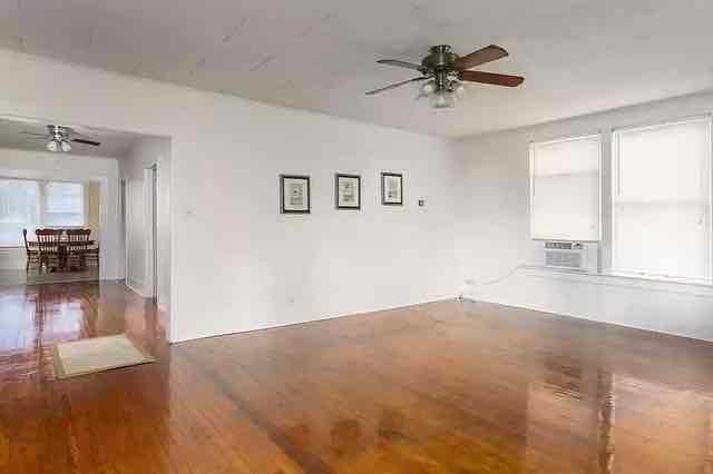 135 Gilbert Ct - Photo 5 of 20