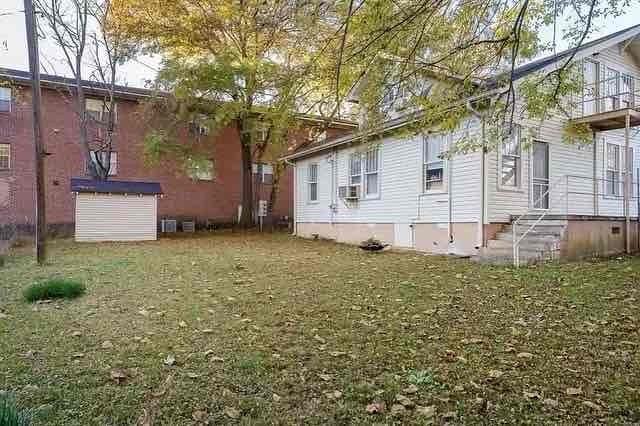 135 Gilbert Ct - Photo 7 of 20