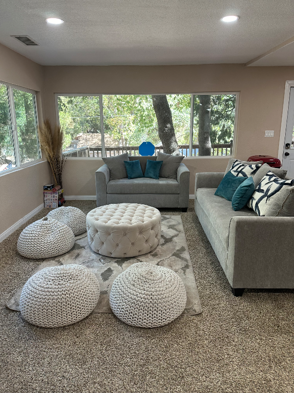 518 Acacia Dr - Photo 2 of 18