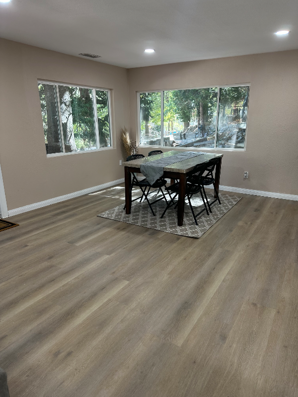 518 Acacia Dr - Photo 4 of 18