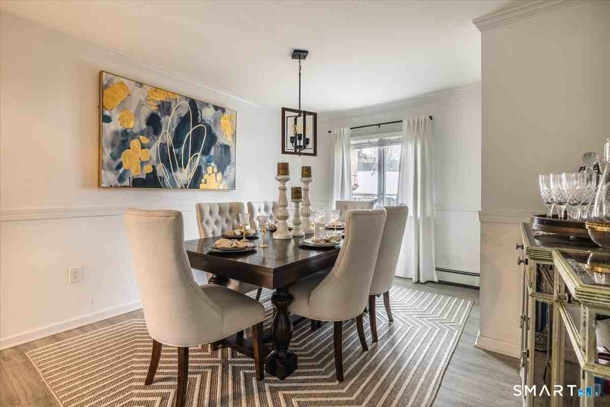 56 Linden St - Photo 7 of 22