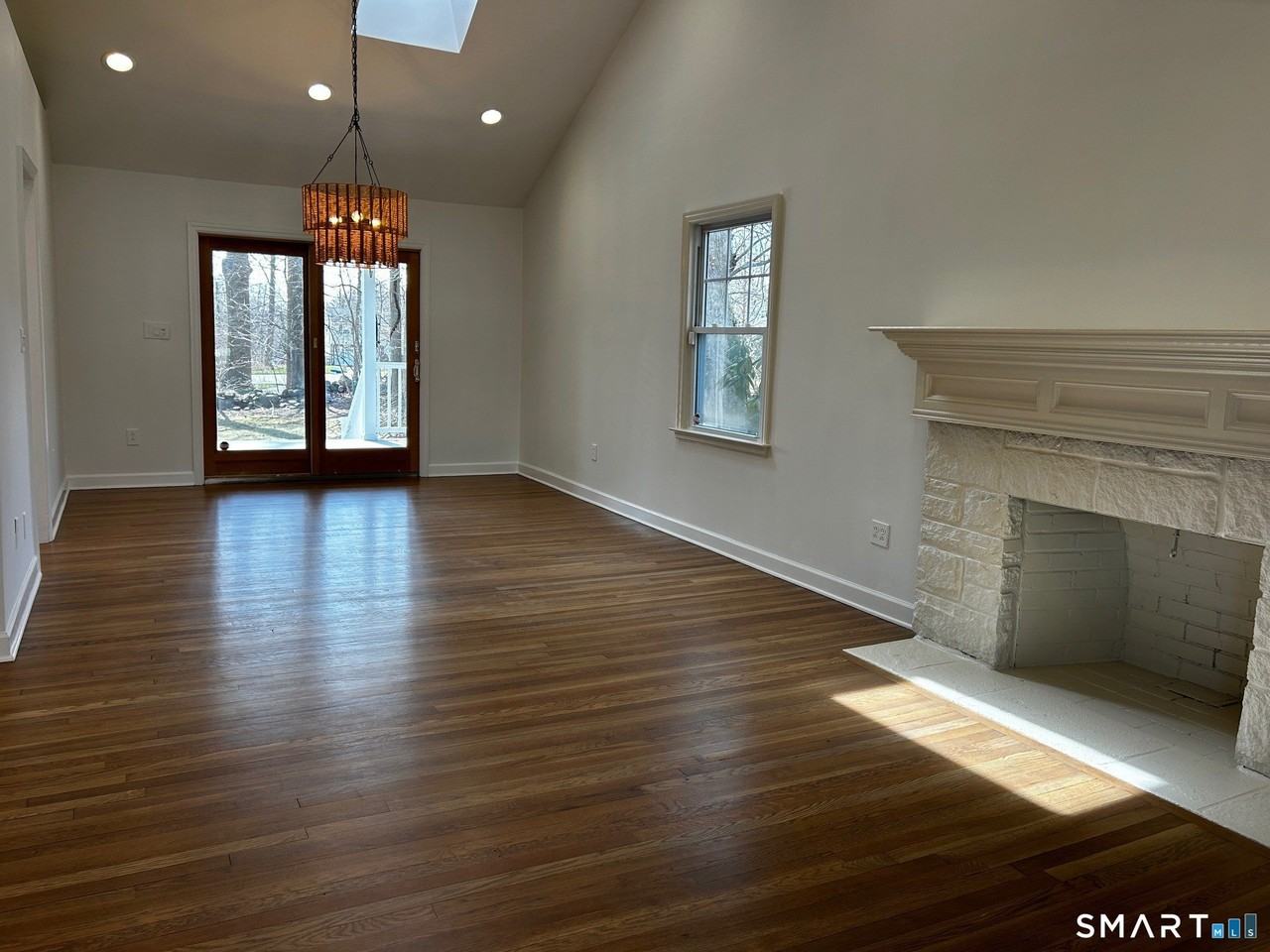 97 Godfrey Rd - Photo 6 of 33