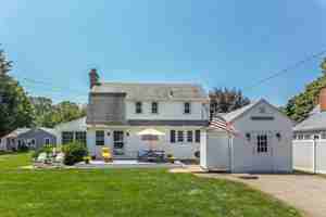 featured image of 52 Overshores E