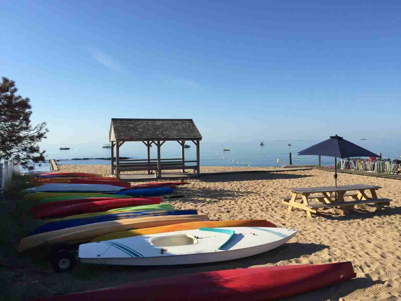 52 Overshores E - Photo 4 of 23