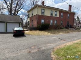 featured image of 916 Windsor Ave Apt 2w