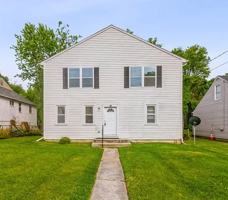 featured image of 15 Village Rd #2