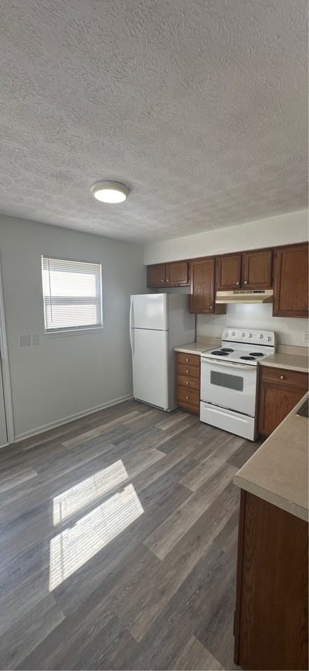 204 Highway 52 E #C - Photo 3 of 10