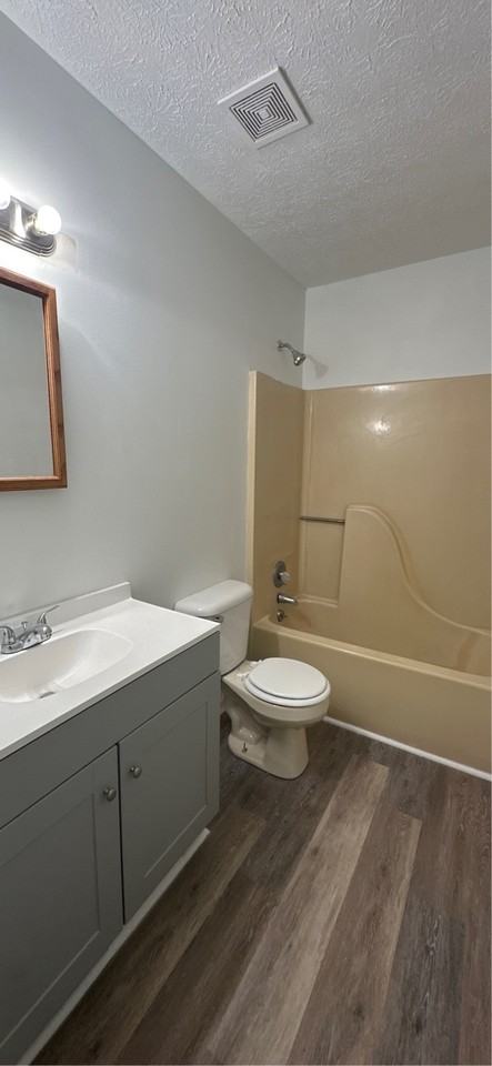 204 Highway 52 E #C - Photo 5 of 10