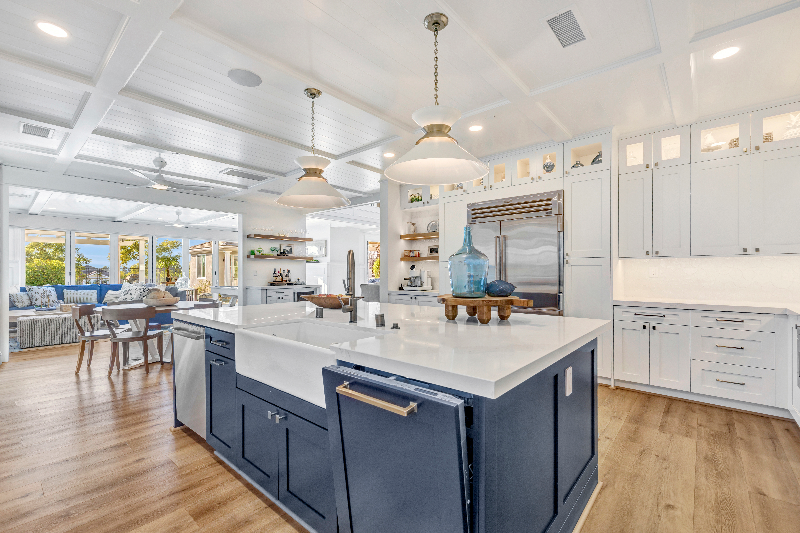 6335 Keeneland Dr - Photo 4 of 50