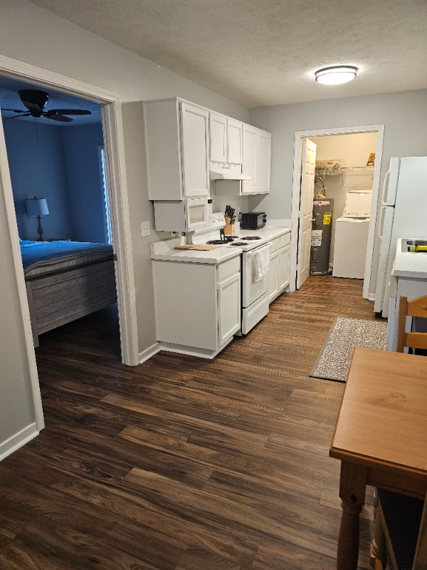 1257 Louisville St #21 - Photo 6 of 8