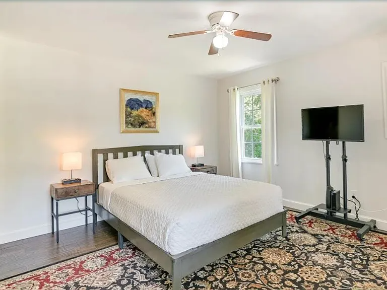 1625 Front St #C - Photo 6 of 12