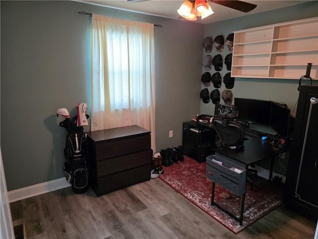 148 Ehret Pl - Photo 4 of 15