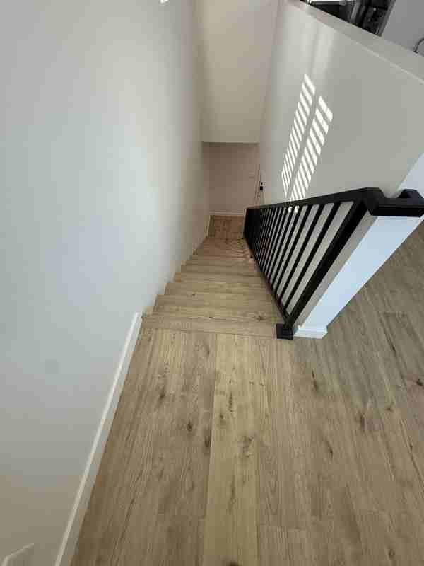 6519 Broadway Ave - Photo 6 of 12