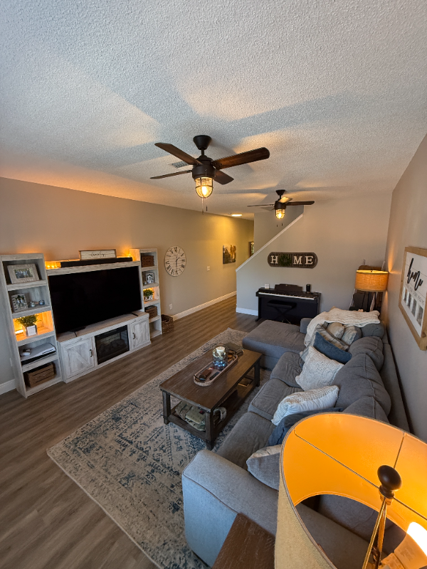 18133 Paradise Point Dr - Photo 3 of 20