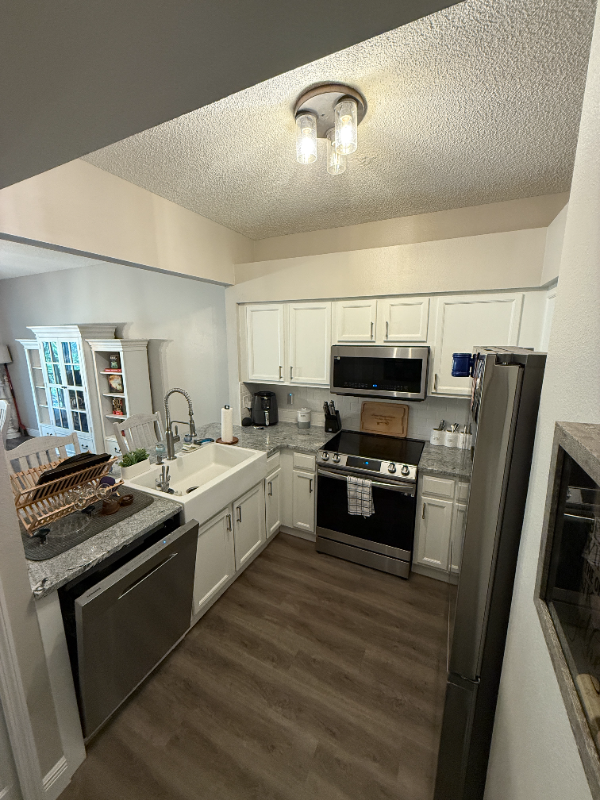 18133 Paradise Point Dr - Photo 7 of 20