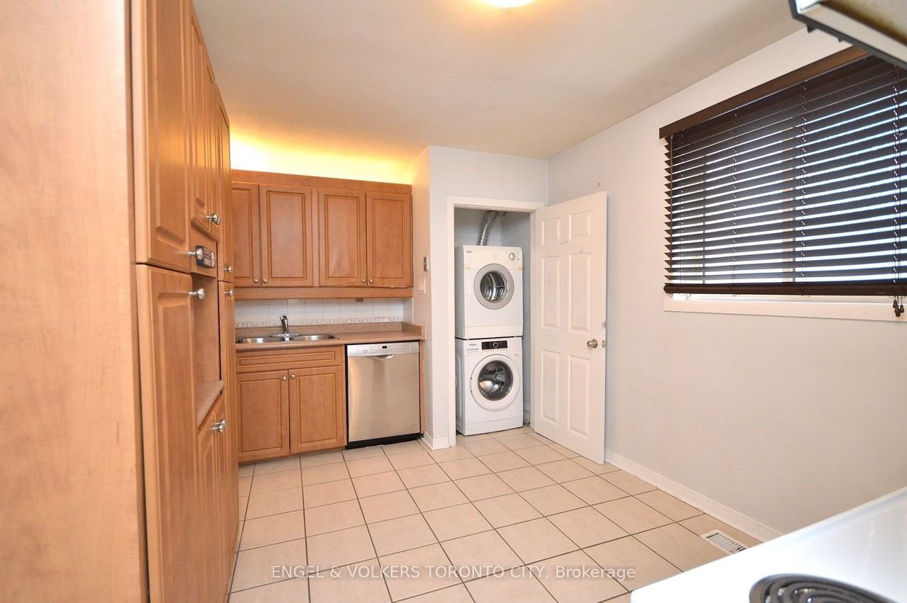 60 Lindsay Ave Main Fl - Photo 3 of 15