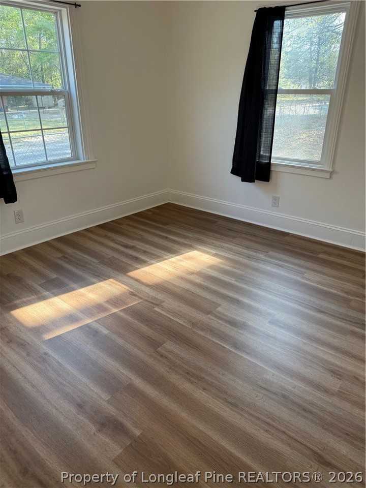 1701 Newark Ave - Photo 5 of 12