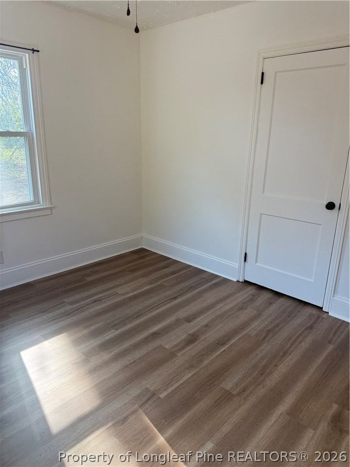 1701 Newark Ave - Photo 6 of 12