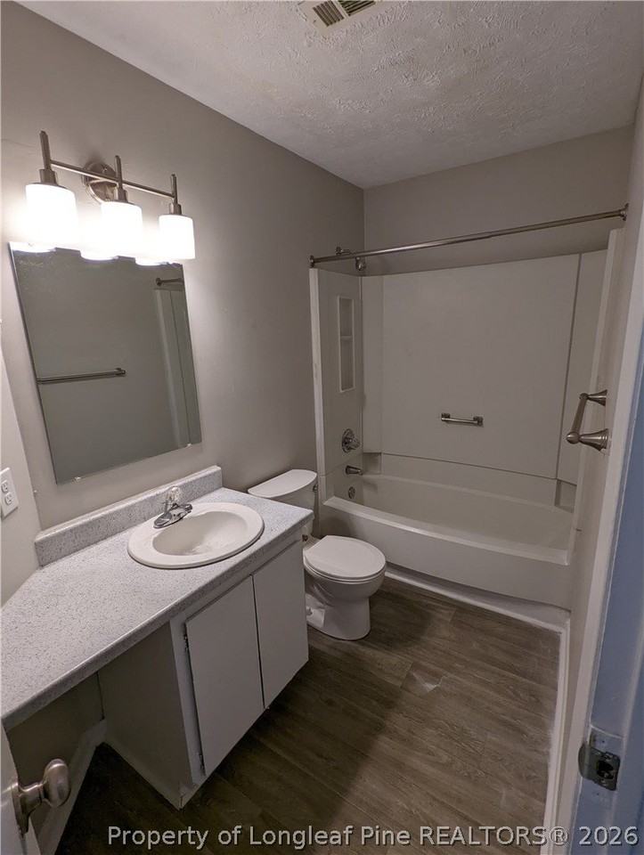 833 Applewood Ln - Photo 7 of 9