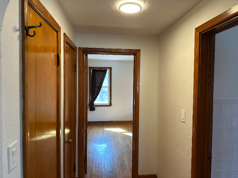 4227 Allen Dr #4 - Photo 3 of 5