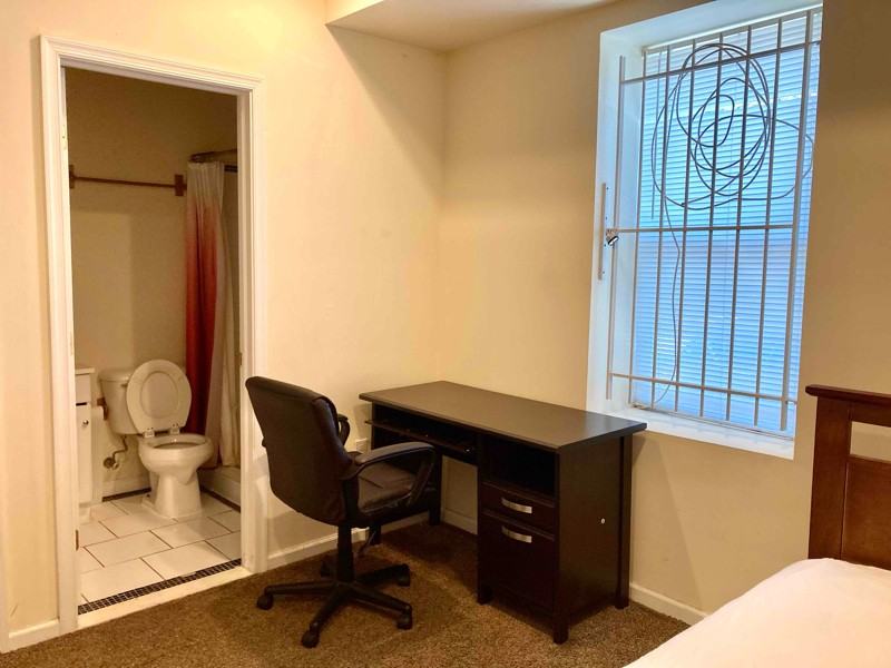 1447 N 17th St #A - Photo 4 of 12