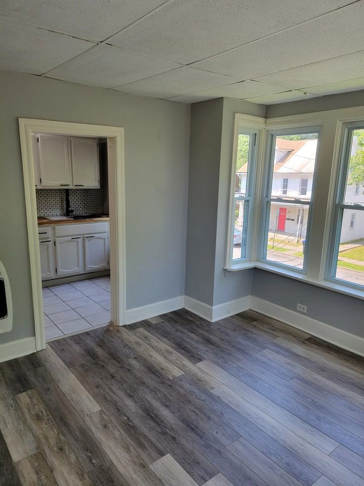 2418 State St #5 - Photo 7 of 10