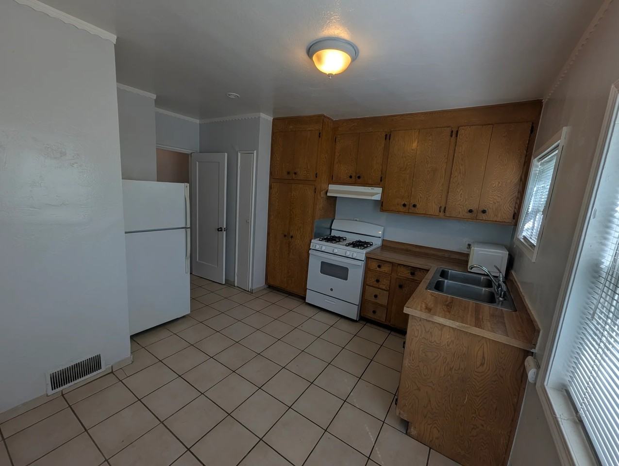 1587 2nd Ave #2 - Photo 2 of 6