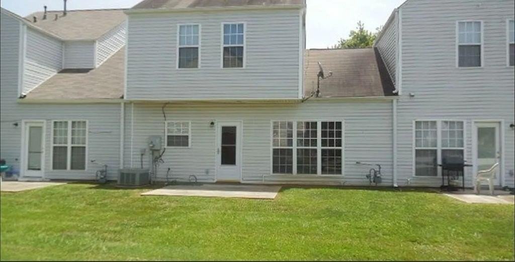 6701 Teresa Ln - Photo 2 of 12