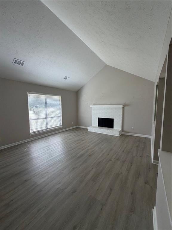 504 Plymouth Ln - Photo 3 of 13