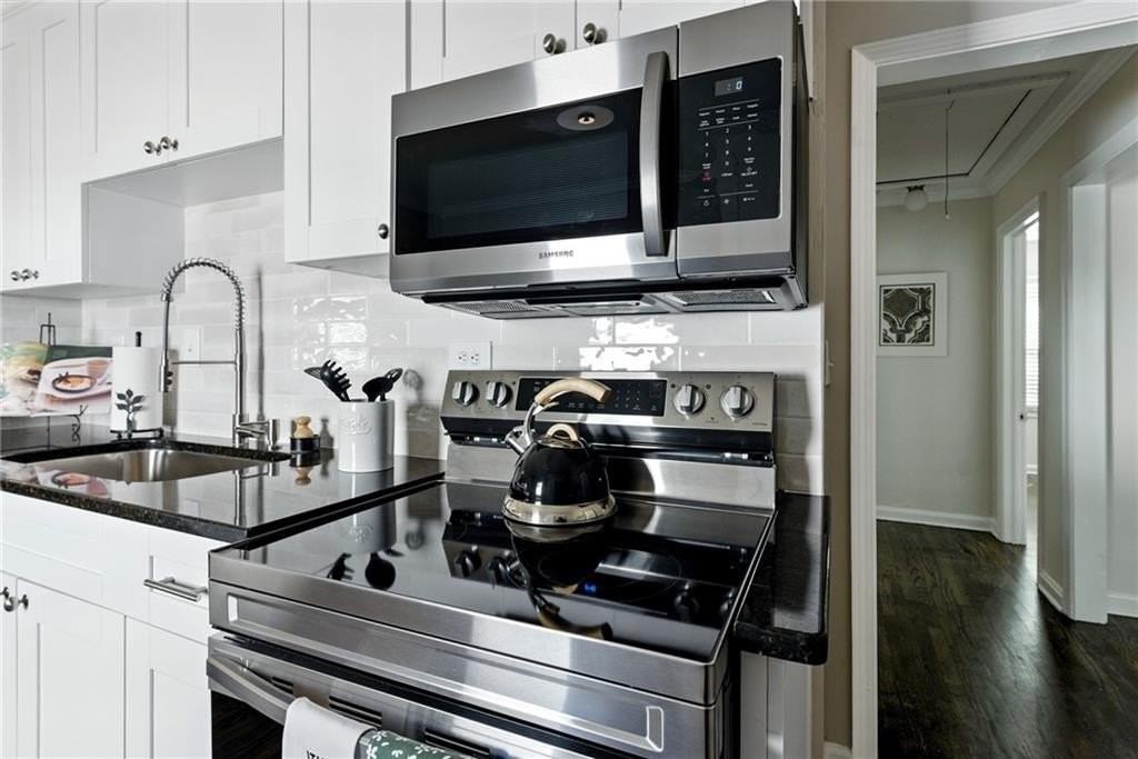 1411 Mercer Ave - Photo 3 of 21