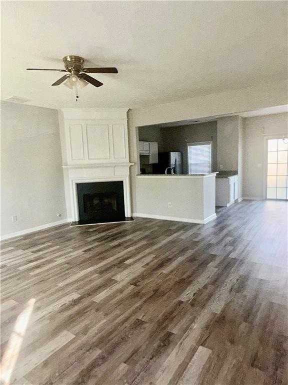 2766 Terrell Trace Dr - Photo 2 of 15