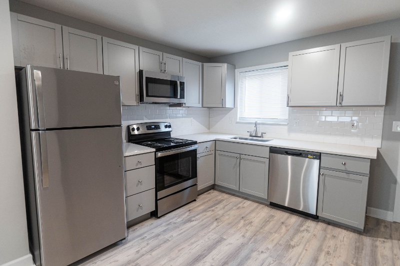 11216 W 60th St - Photo 5 of 8