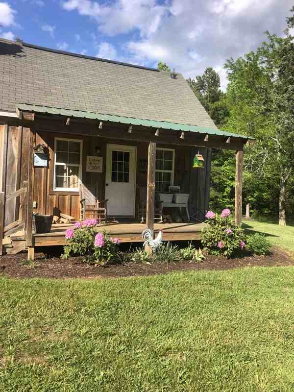 369 Lawson Rd - Photo 2 of 14