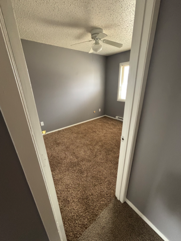 1660 E Summit St - Photo 7 of 9