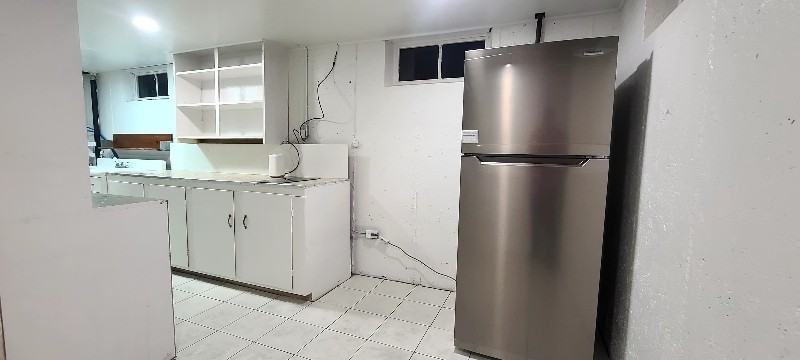 557 W 4800 S - Photo 6 of 10