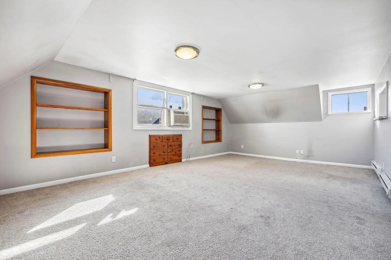 1219 Highland St #C - Photo 3 of 12