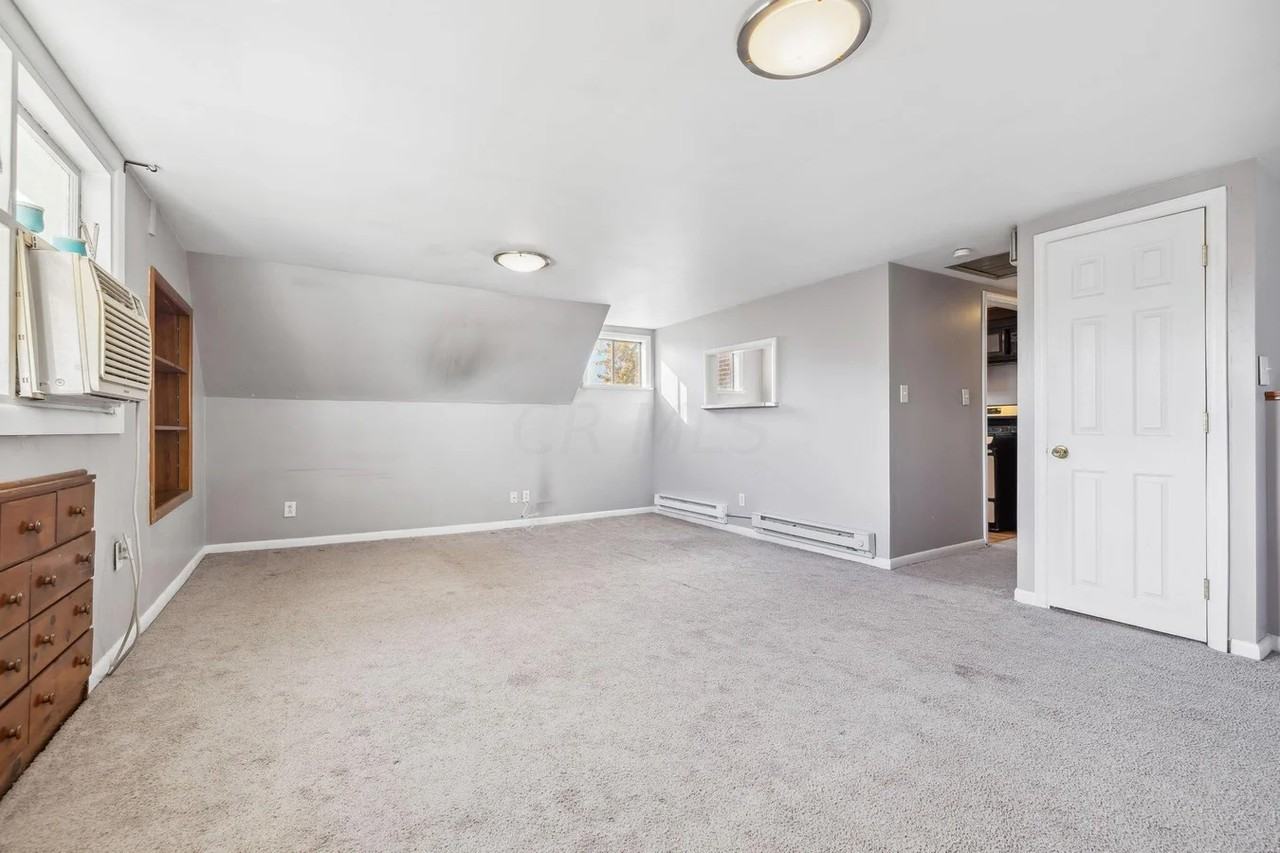 1219 Highland St #C - Photo 4 of 12