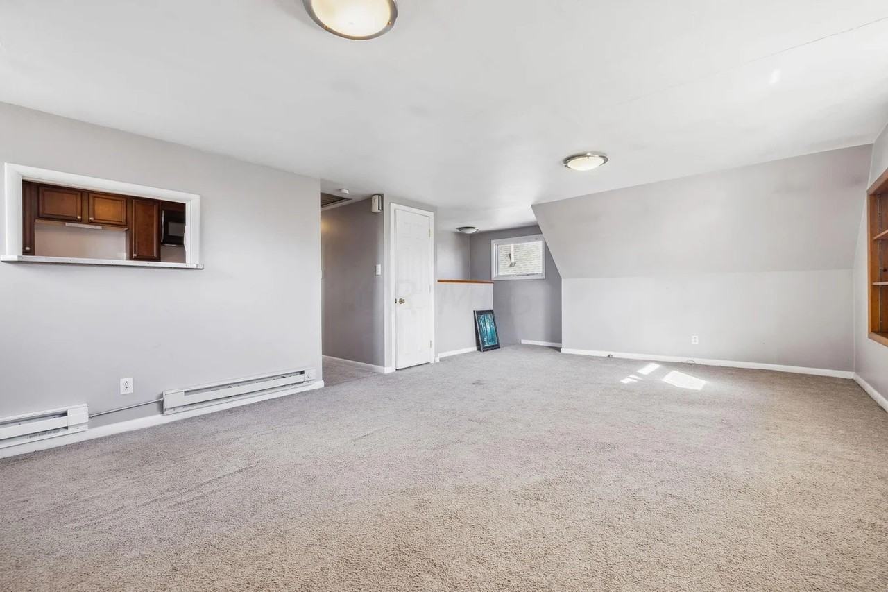 1219 Highland St #C - Photo 5 of 12