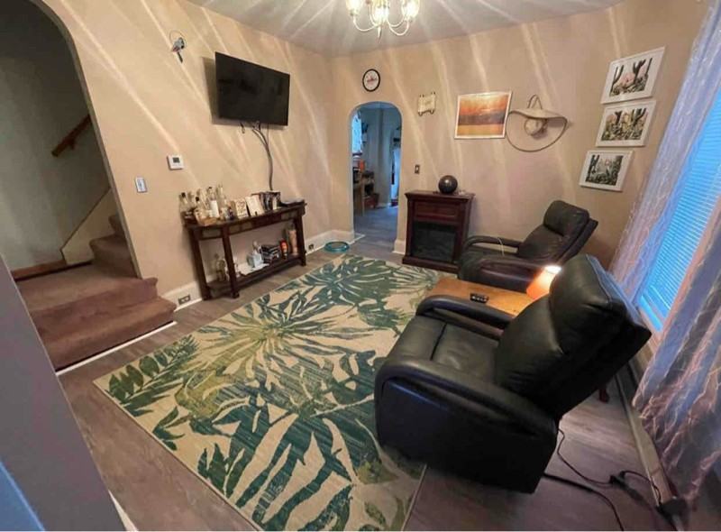 512 14th St - Photo 4 of 17