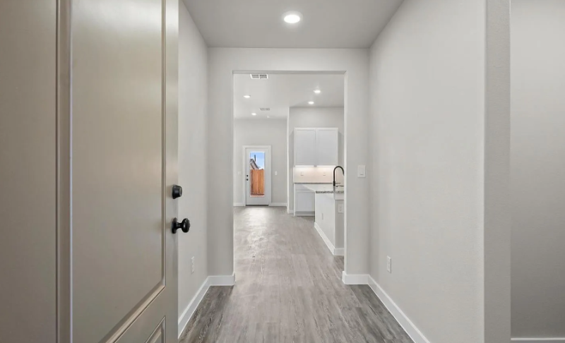 2321 136th St - Photo 2 of 20
